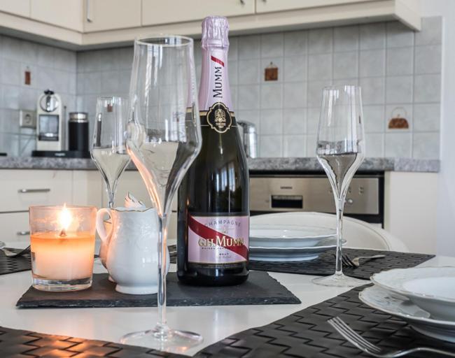 Luxury Penthouse With 3 Balconies -2 Bedrooms&petrus View Luxemburg
